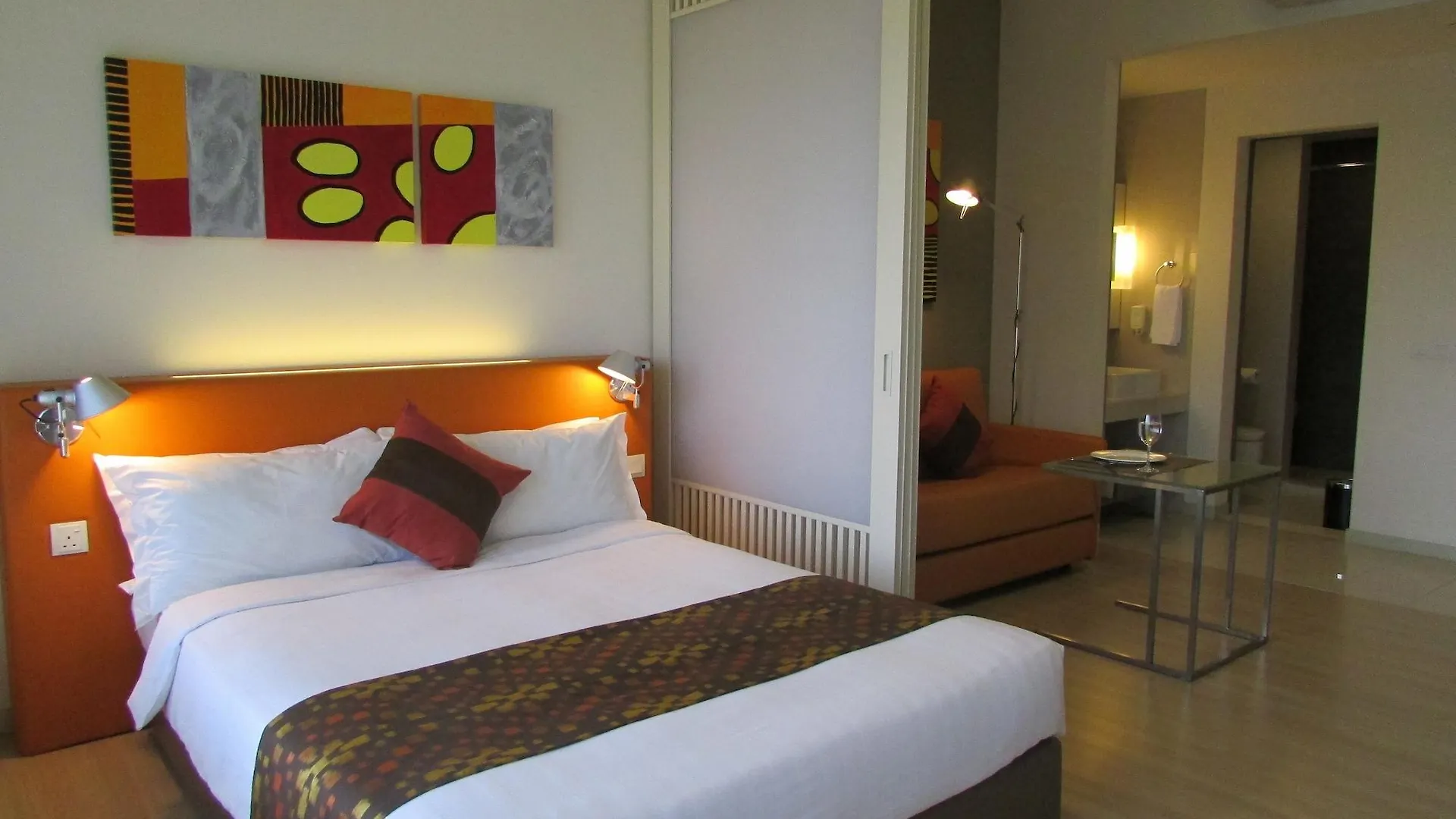 Citadines Mount Sophia Singapore Aparthotel