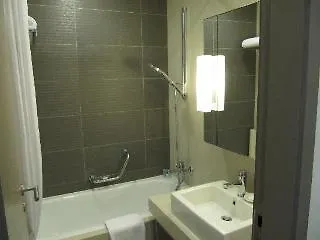 Citadines Mount Sophia Singapore 4*,  Singapore