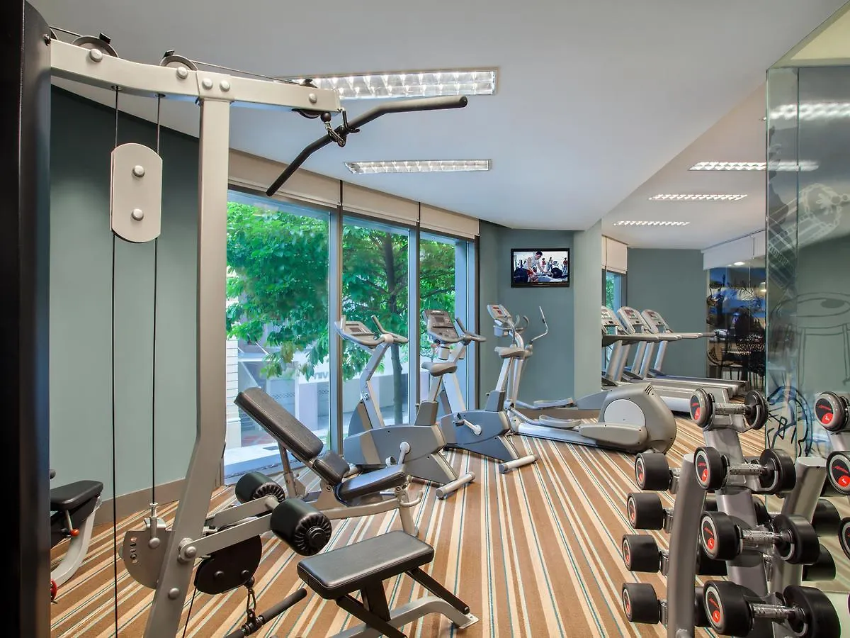Citadines Mount Sophia Singapore Aparthotel
